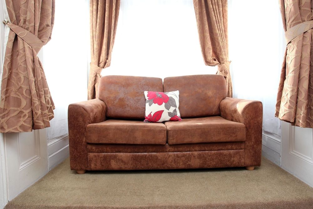 White Hart Hotel by Marston's Inns 3