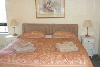 Henwick House Bed &Breakfast 3