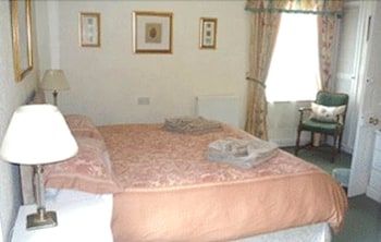 Henwick House Bed &Breakfast 2