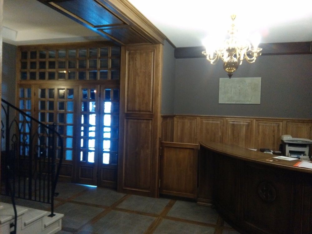 Castle Estate Langendorf 3