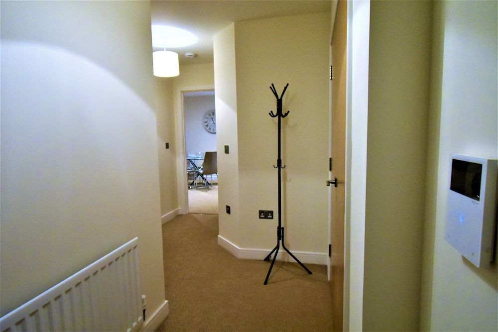 Alder House Serviced Apartment by Ferndale 3