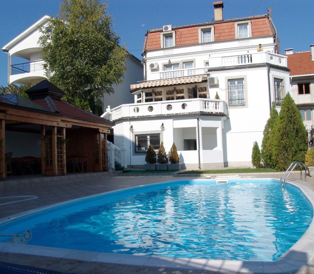 Panorama Lux 3 estrelas em Niš