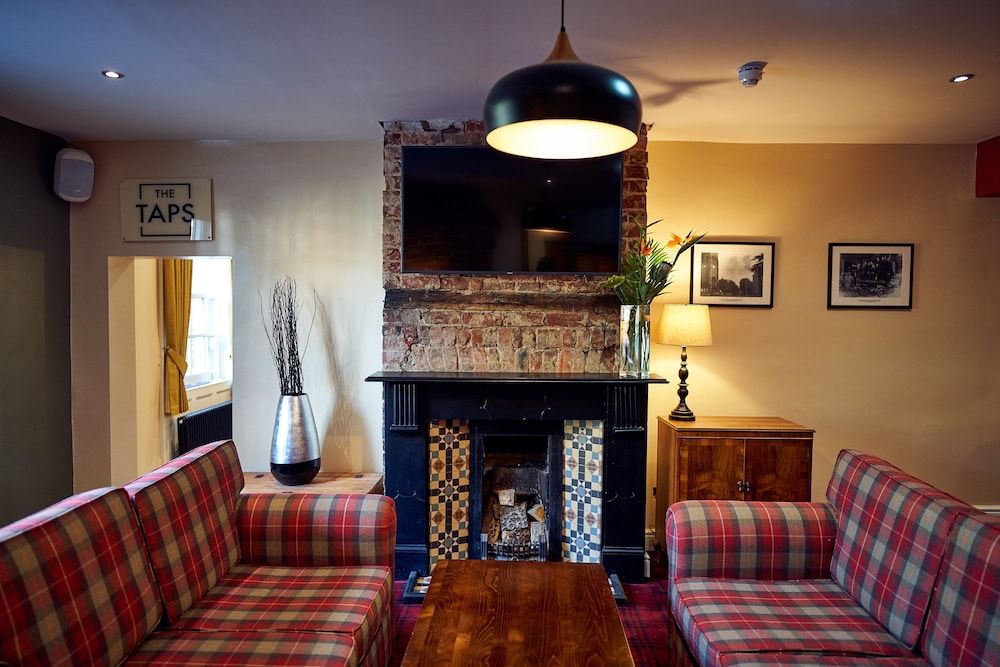 The Kirkfield Hotel 2