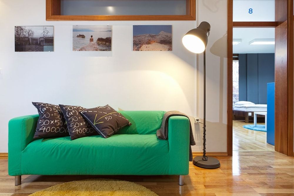 Hostel Bureau 2 estrellas en Zagreb