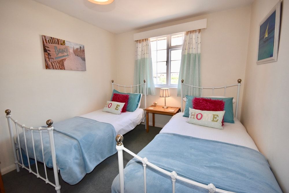 Harbour Life - Yarmouth 3