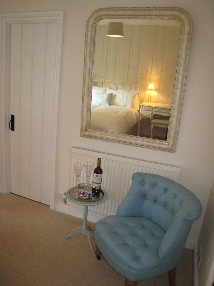 Stream House Luxury Bed and Breakfast 3