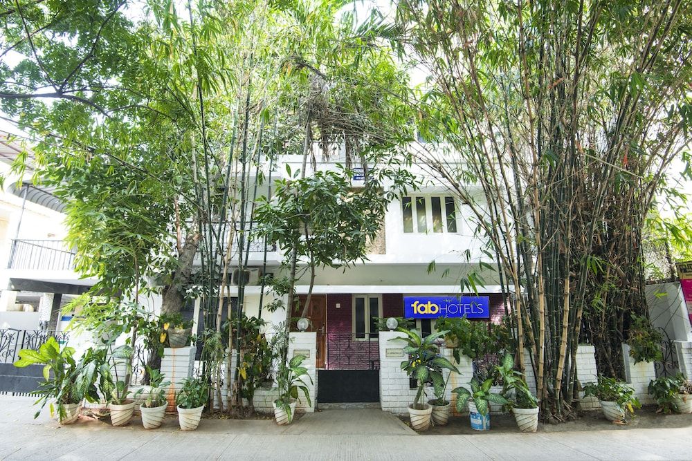 FabHotel T Nagar Chennai Stay 1