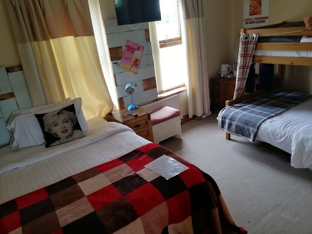 Carnately Lodge Ballycastle 3