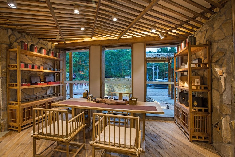 Wuyishan Old Street Hill Lodge 3