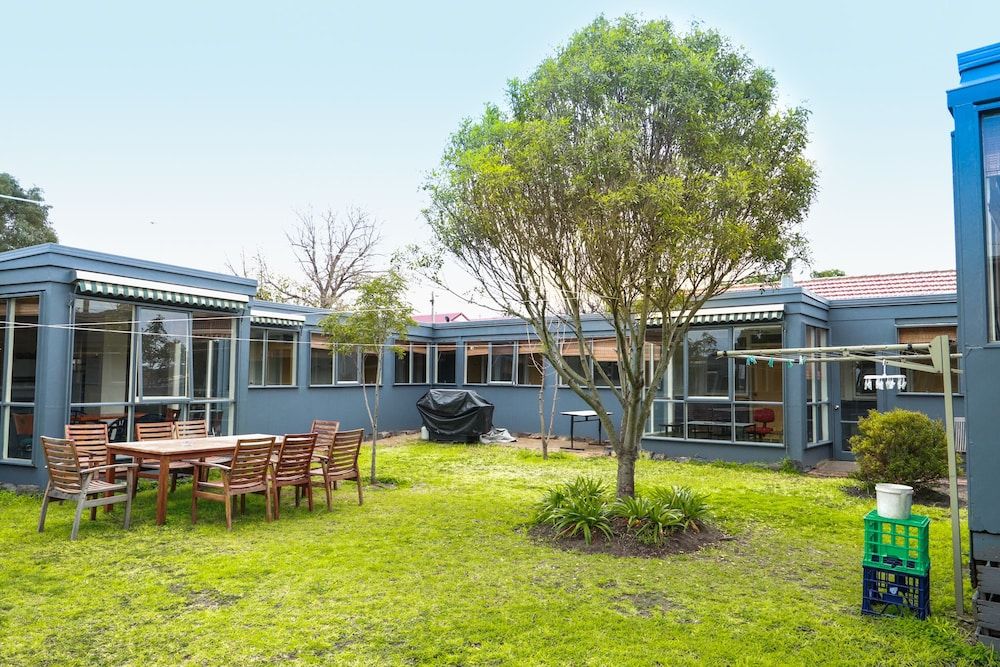 Newport Home Stay and Lodge 3