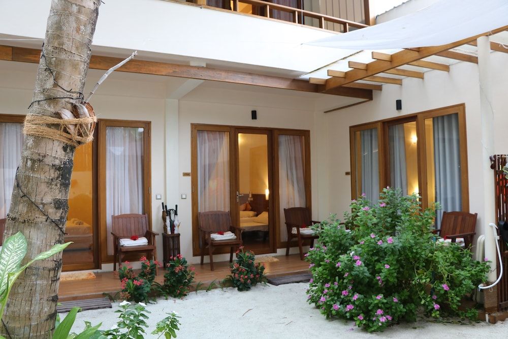 Ocean Beach Inn - Maldives