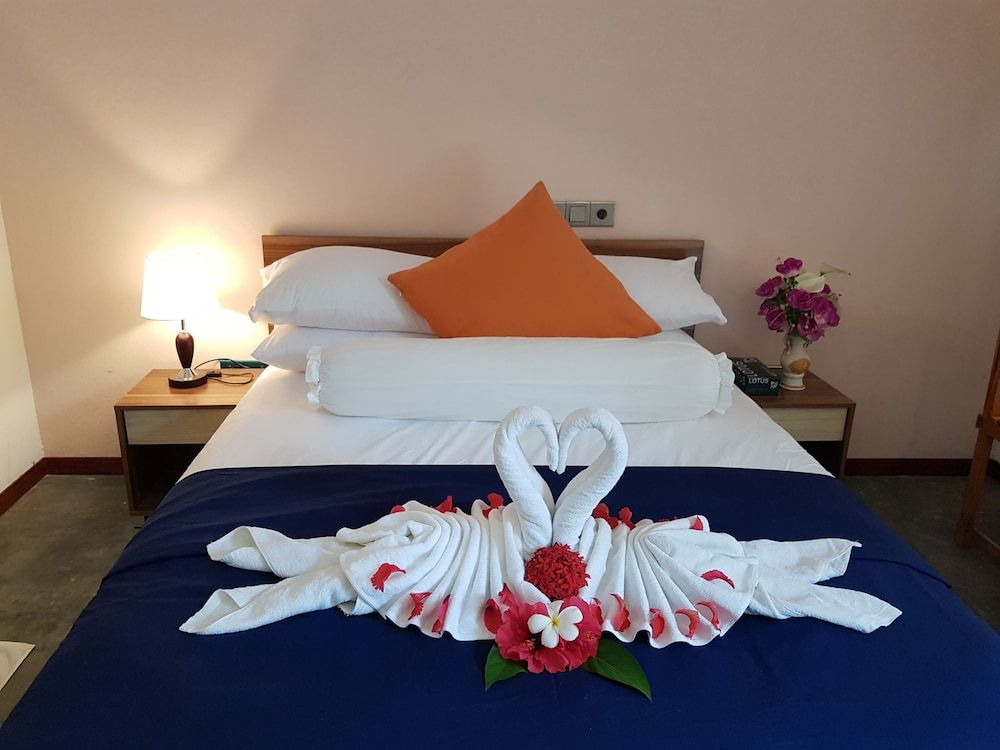 White Lagoon Fehendhoo 3