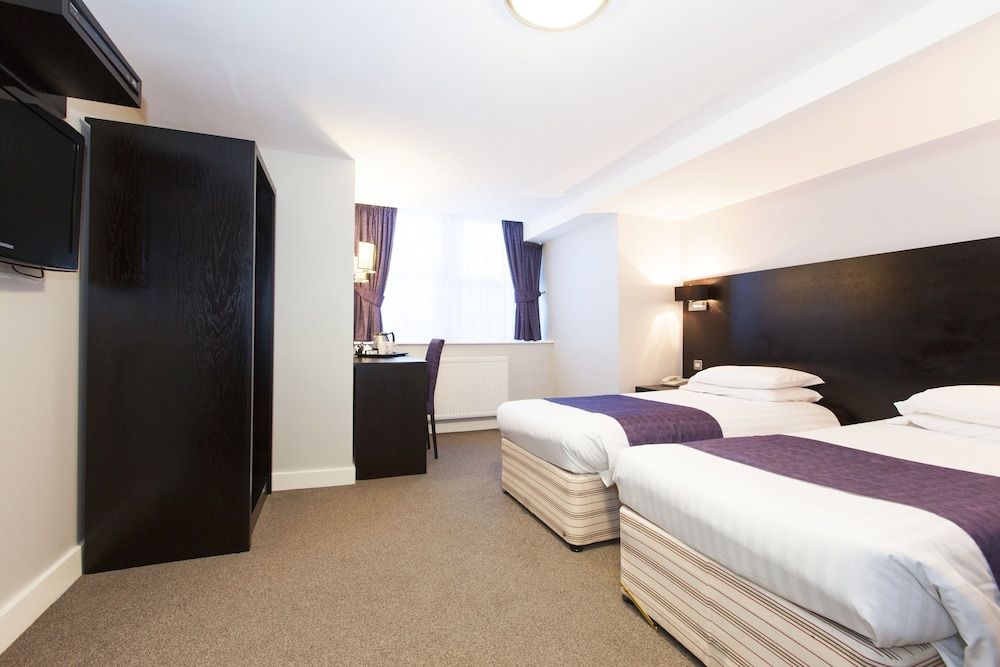 The Abbey Lodge Hotel 3