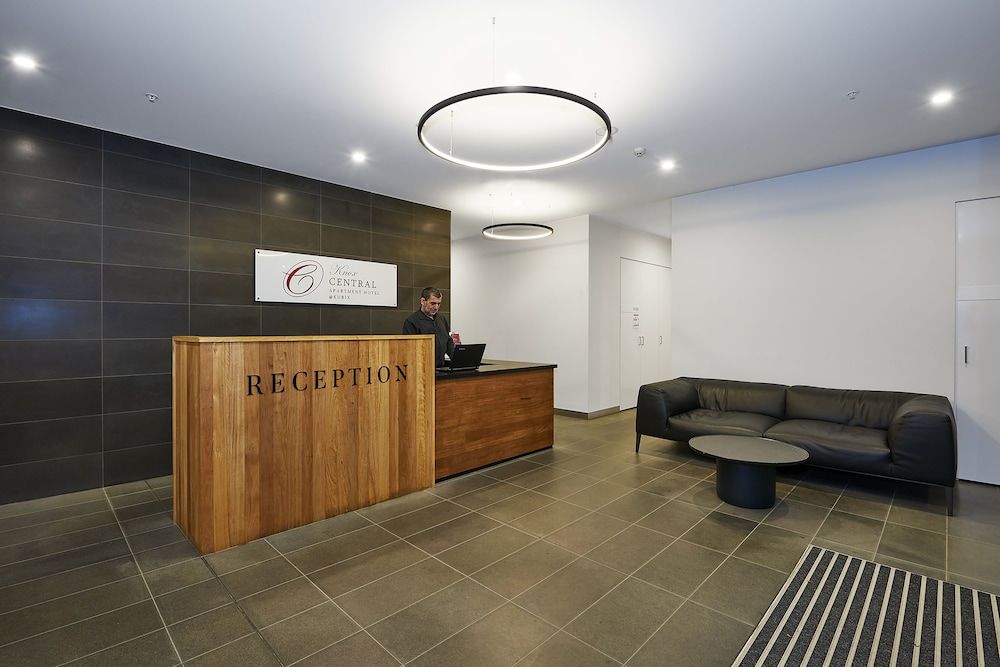 Melbourne Knox Central Apartment Hotel 2