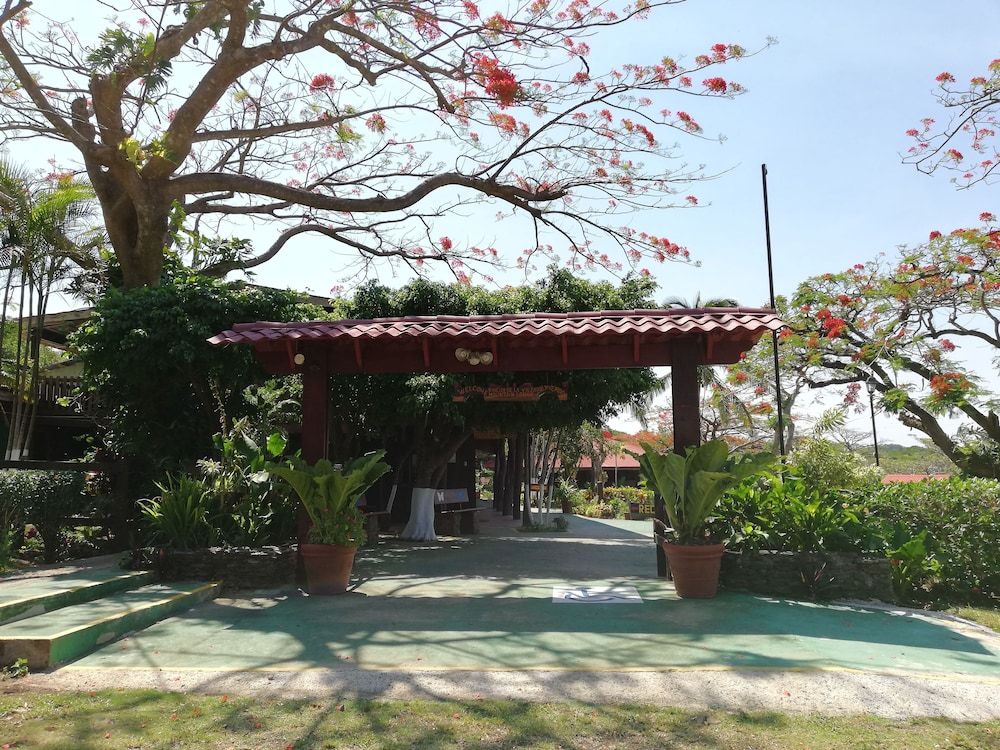 Hotel Rincon de la Vieja Lodge 2