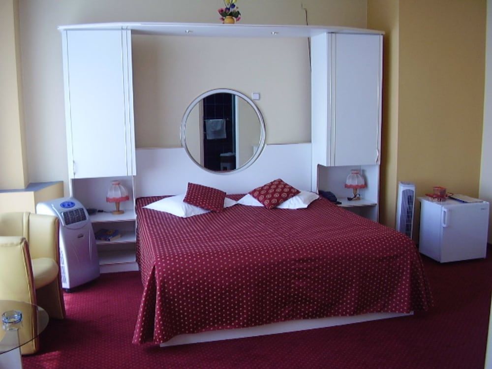 Hotel Magic City Center 3 estrelas em Pitești