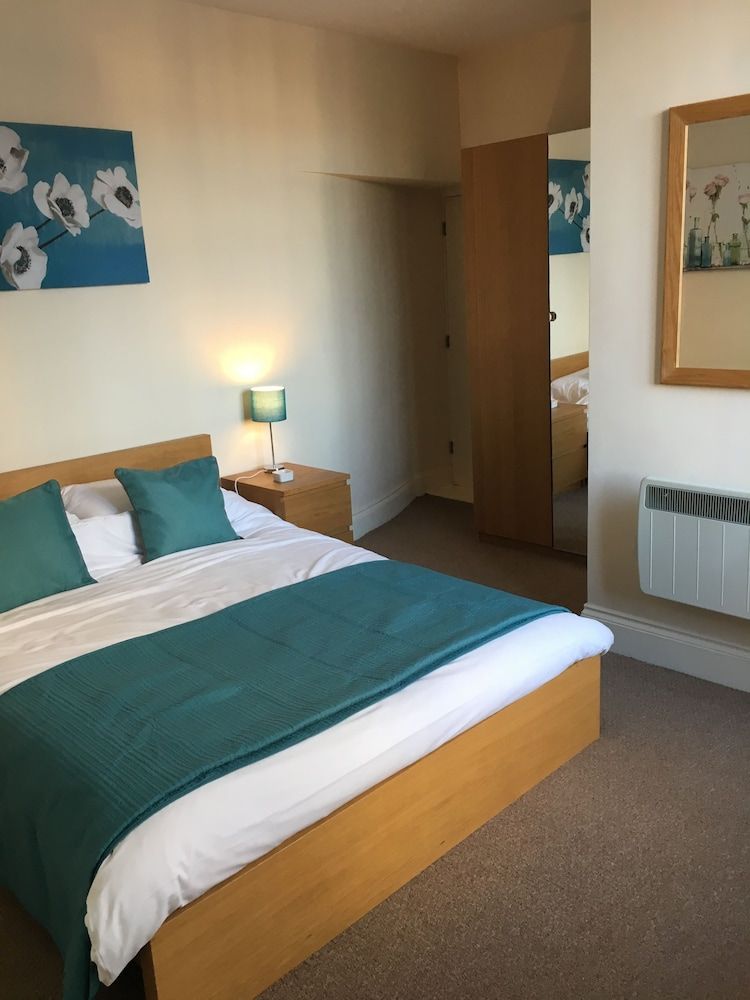 Peel House Apartments 2