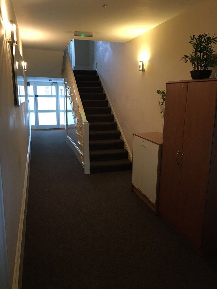 Peel House Apartments