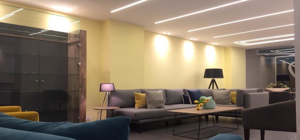 B RESIDENCE 3 B RESIDENCE 3