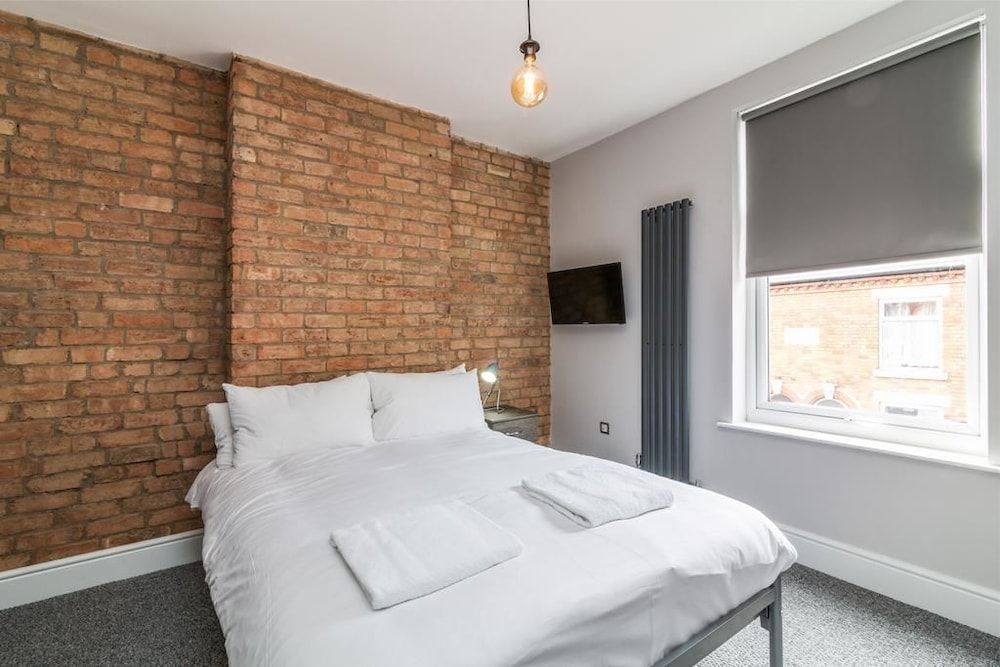 Salisbury Street Guest House 2