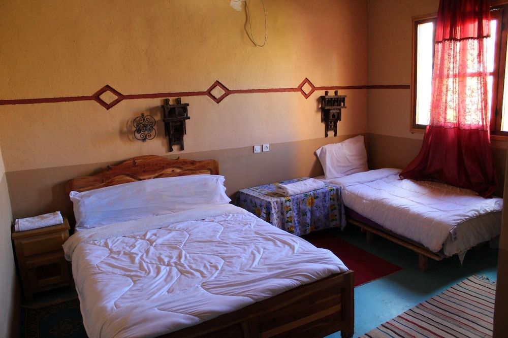 Hotel cascades dades 3