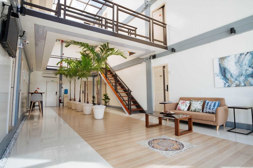 RedDoorz Plus @ AS Fortuna Cebu 1