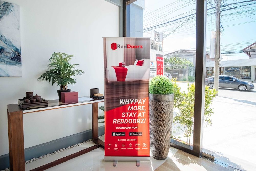 RedDoorz Plus @ AS Fortuna Cebu 2