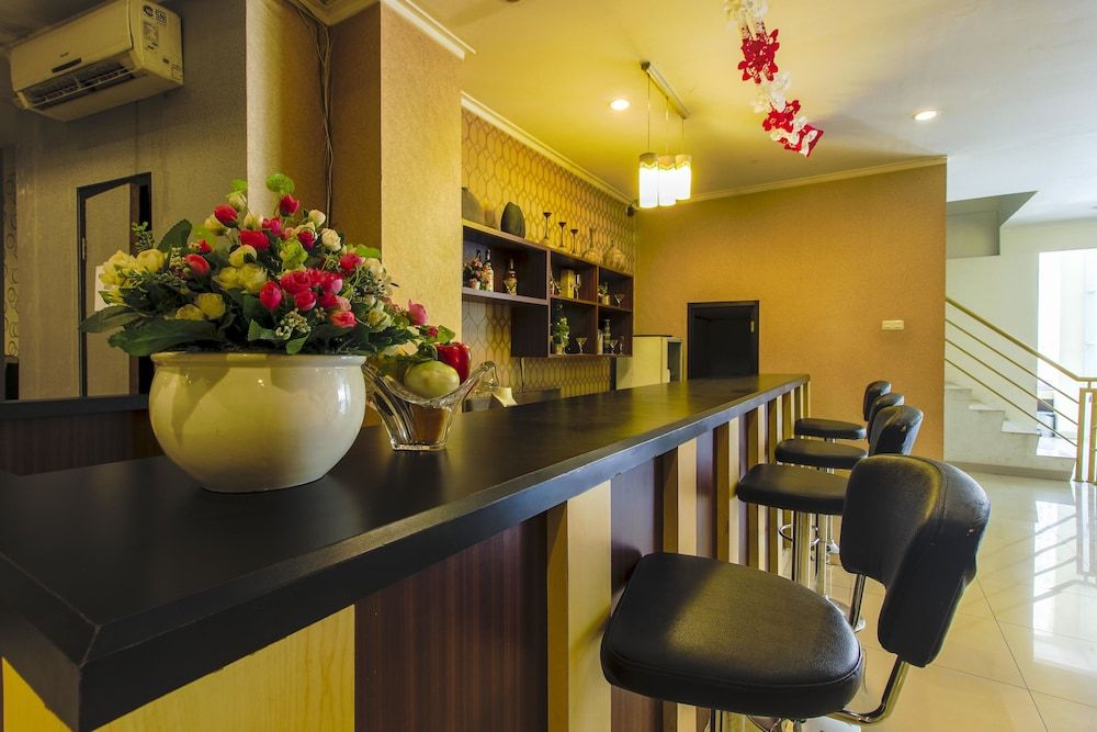 RedDoorz Plus @ Paal 2 Manado 2