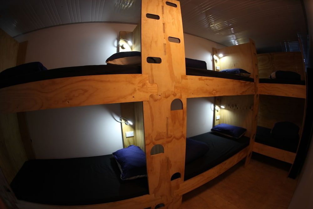 Adventure Inn Marahau 3