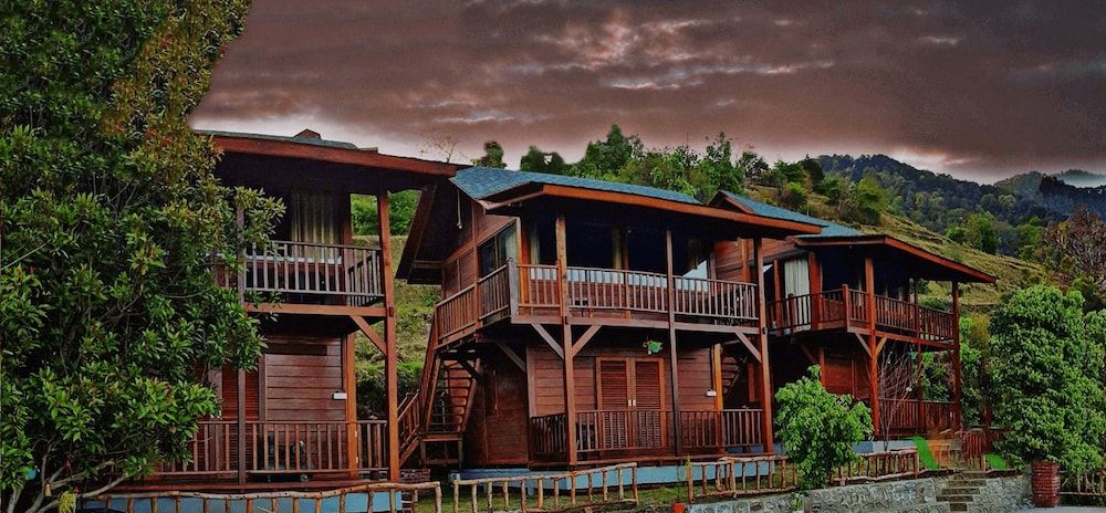 Hotel Aranya Virasat