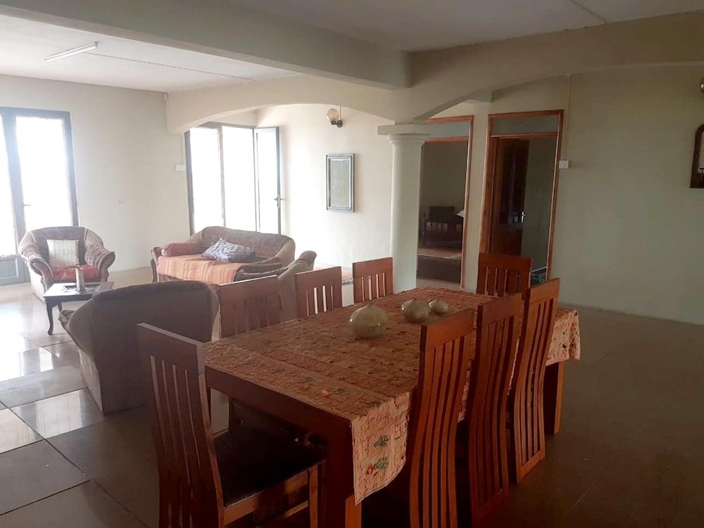 Apartment With 4 Bedrooms in Curepipe, With Furnished Balcony 1 Apartment With 4 Bedrooms in Curepipe, With Furnished Balcony 1