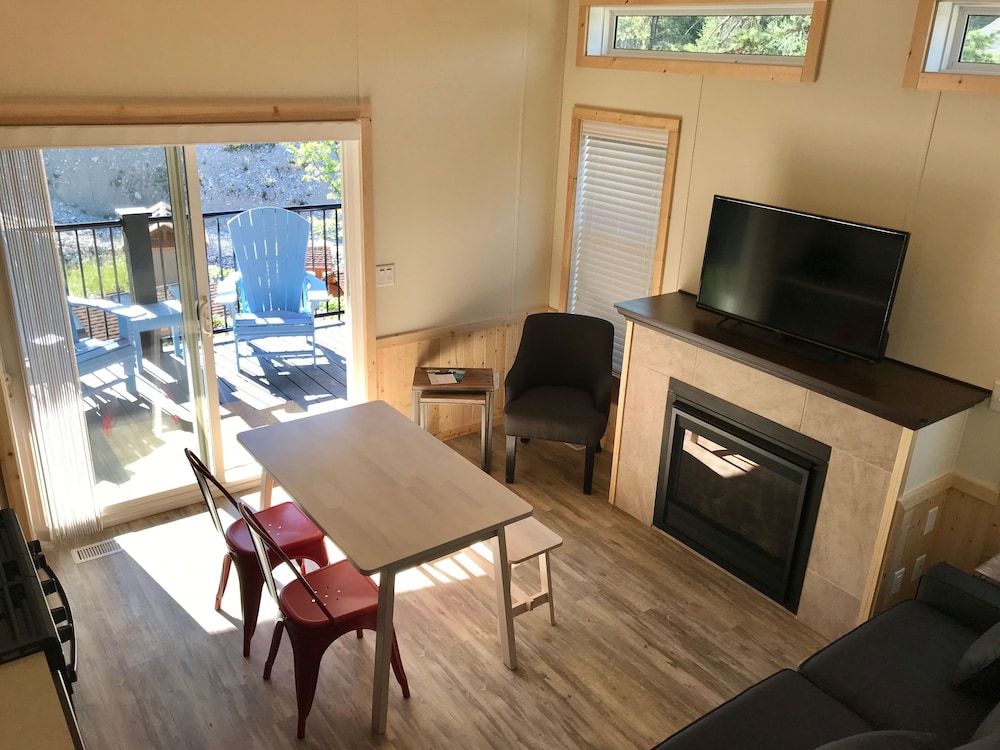 Fairmont Hot Springs Resort 3