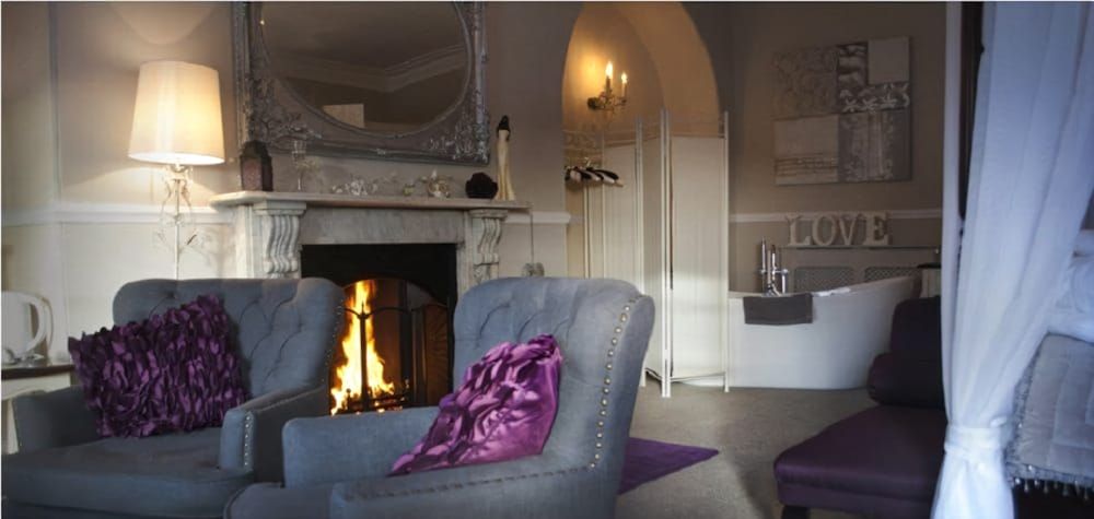 The Castle House Luxury Bed & Breakfast 2