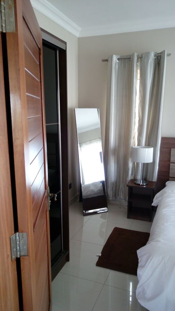 Northern Pearl Luxury Apartments 3 Northern Pearl Luxury Apartments 3