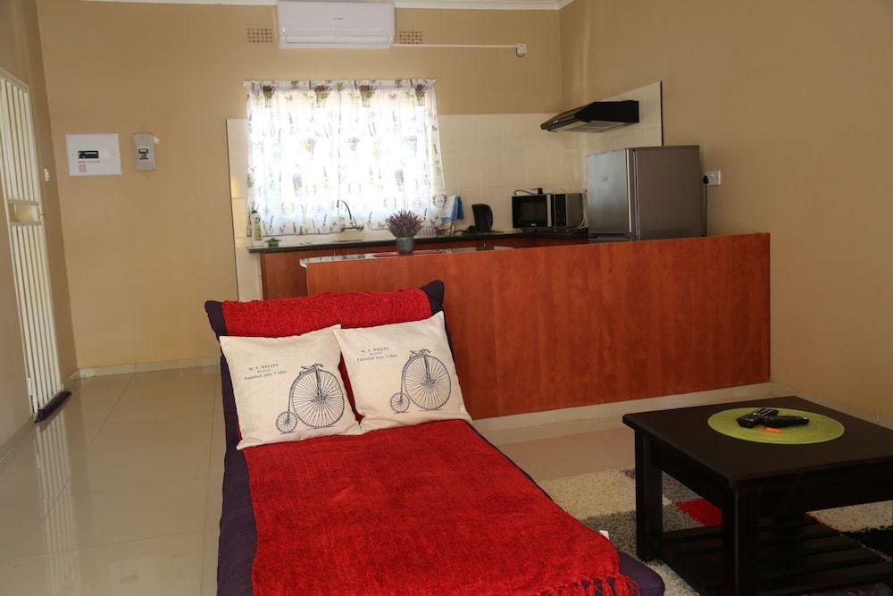Nxai Pan Self Catering apartments 2