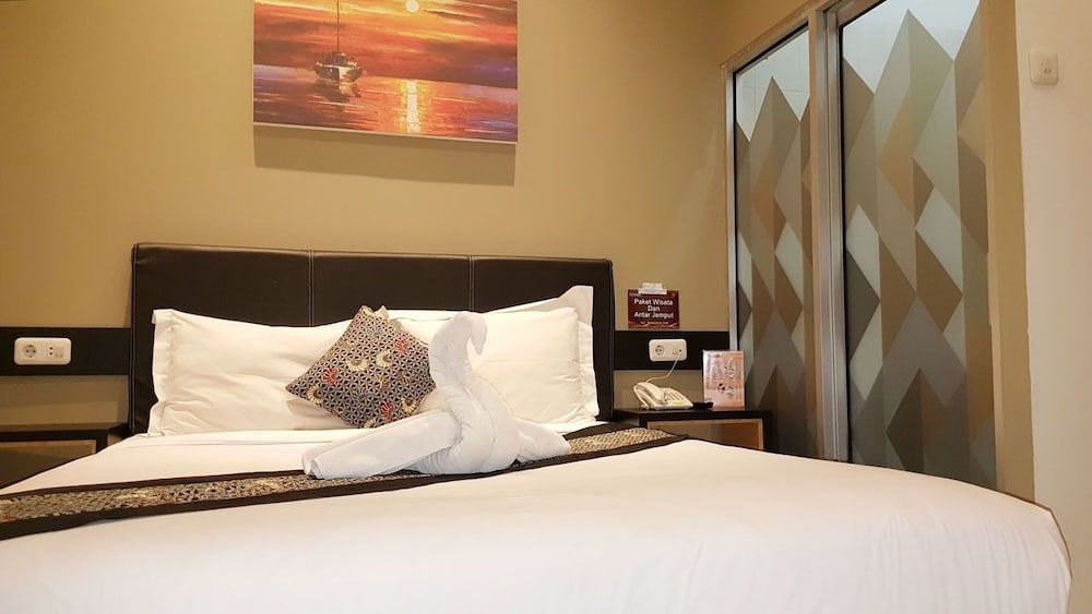 Sunrise Hotel Jombor 1