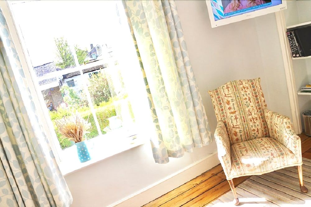 Cordilleras House Bed & Breakfast 2