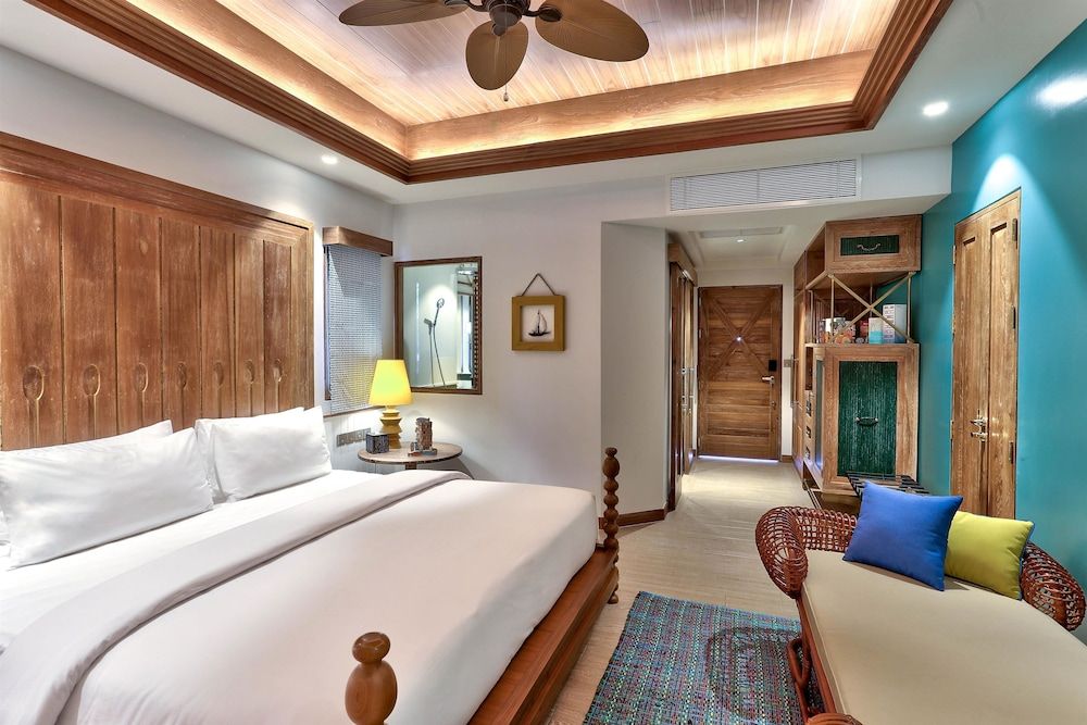 SAii Lagoon Maldives, Curio Collection by Hilton 3