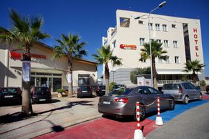 Aragosta Hotel & Restaurant