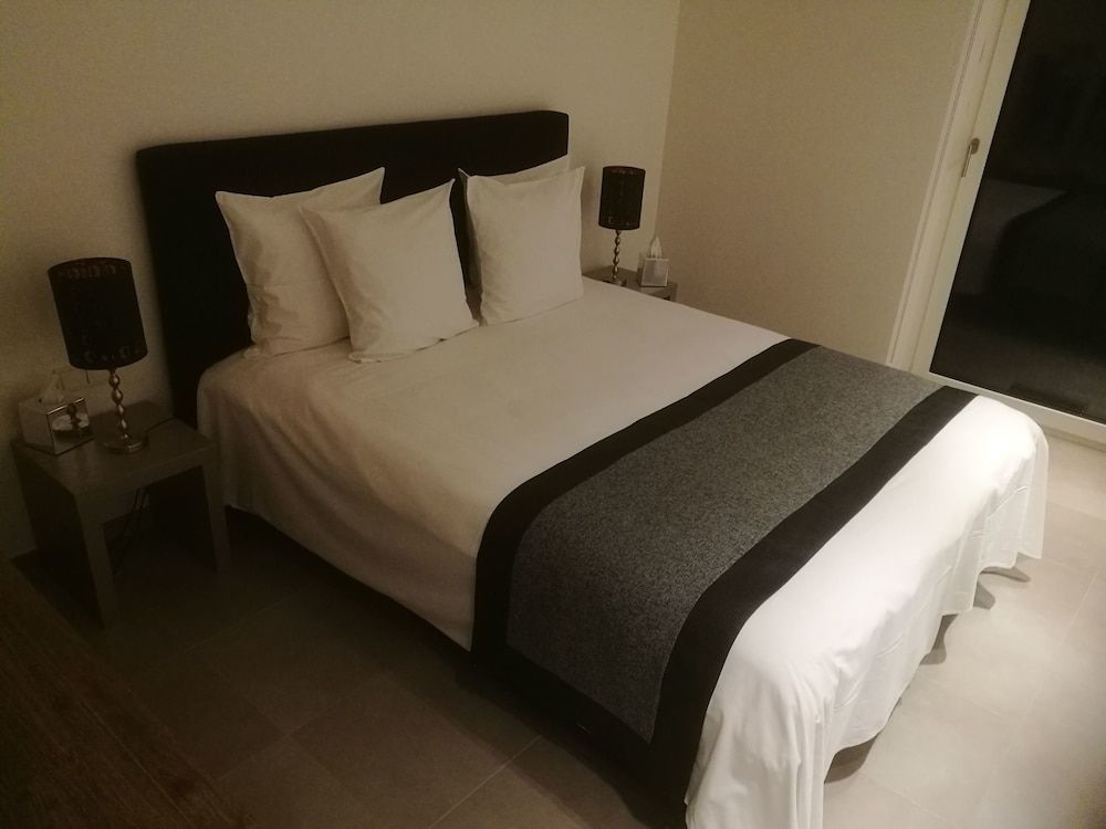 SHS Suite Home Sweet City 335 Mokko 1