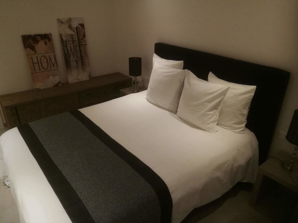 SHS Suite Home Sweet City 335 Mokko 3