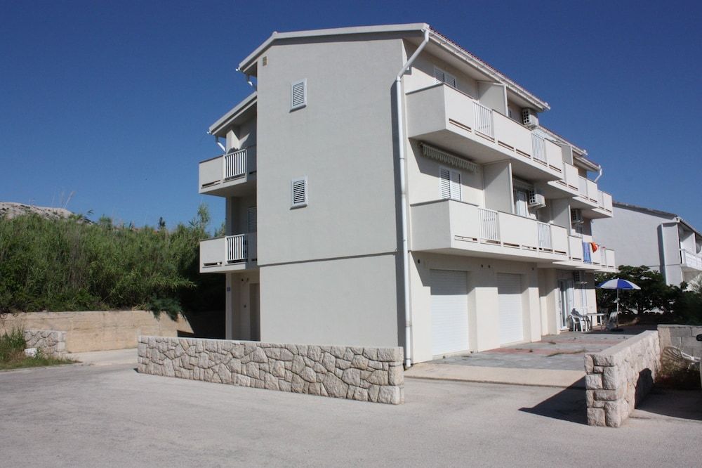 Apartments Blato-M