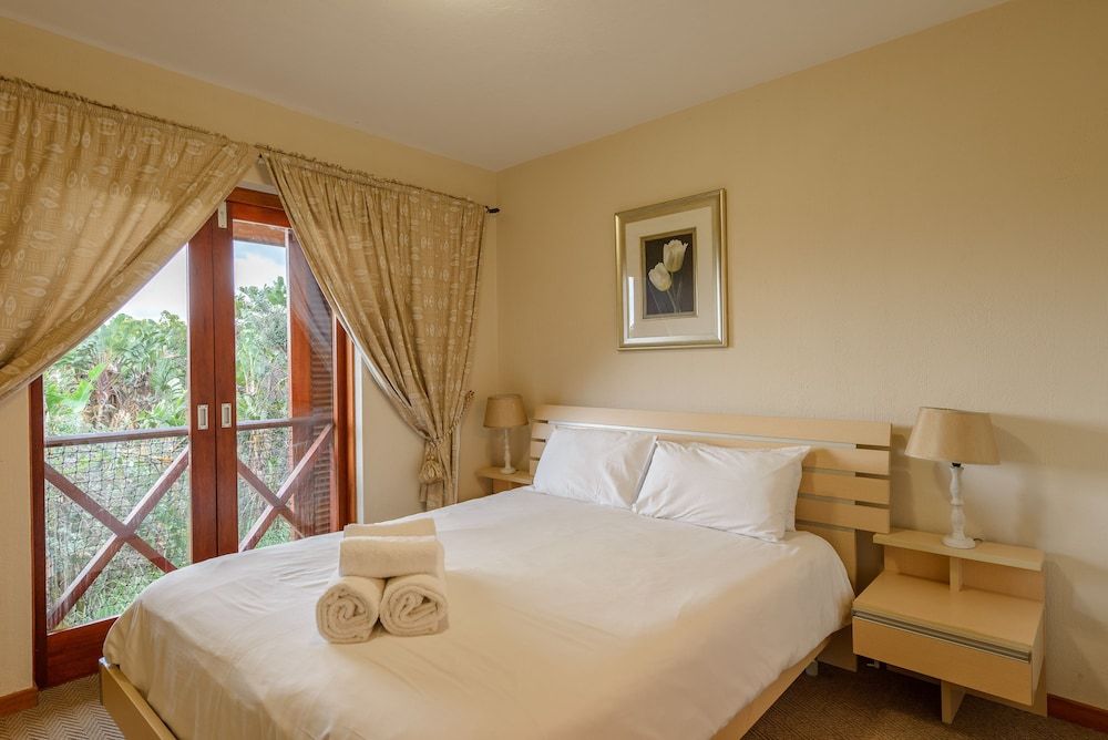 San Lameer Villa Rentals  10905 2