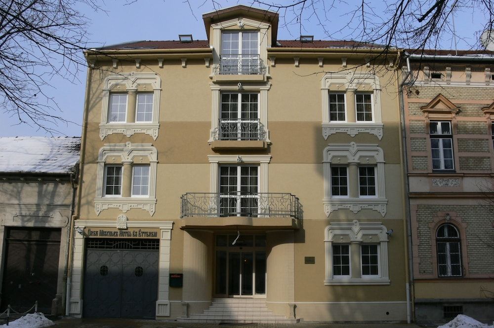 Öreg Miskolcz Hotel 4 estrelas em Miskolc