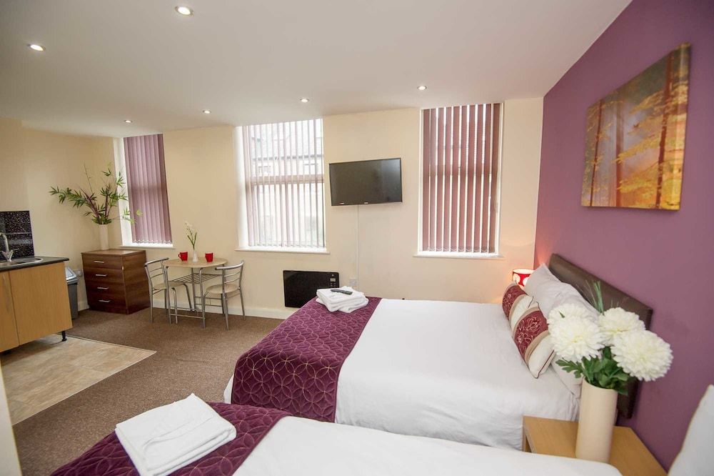 Snooze Apartments Flat 54 2