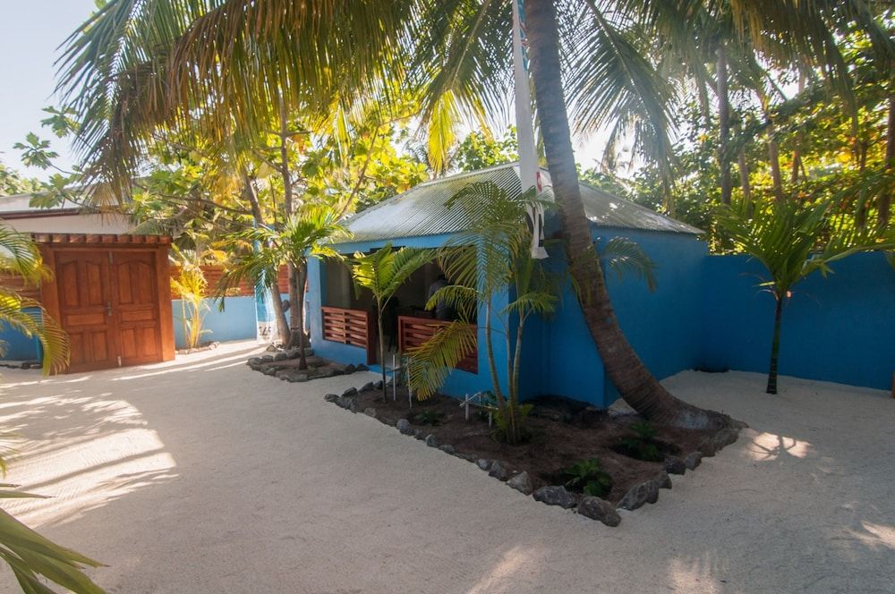 South Ari Dive Center 2