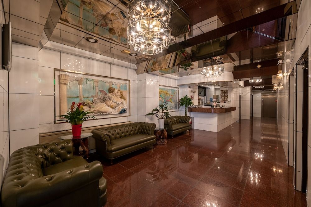 Kawasaki Station INN 2