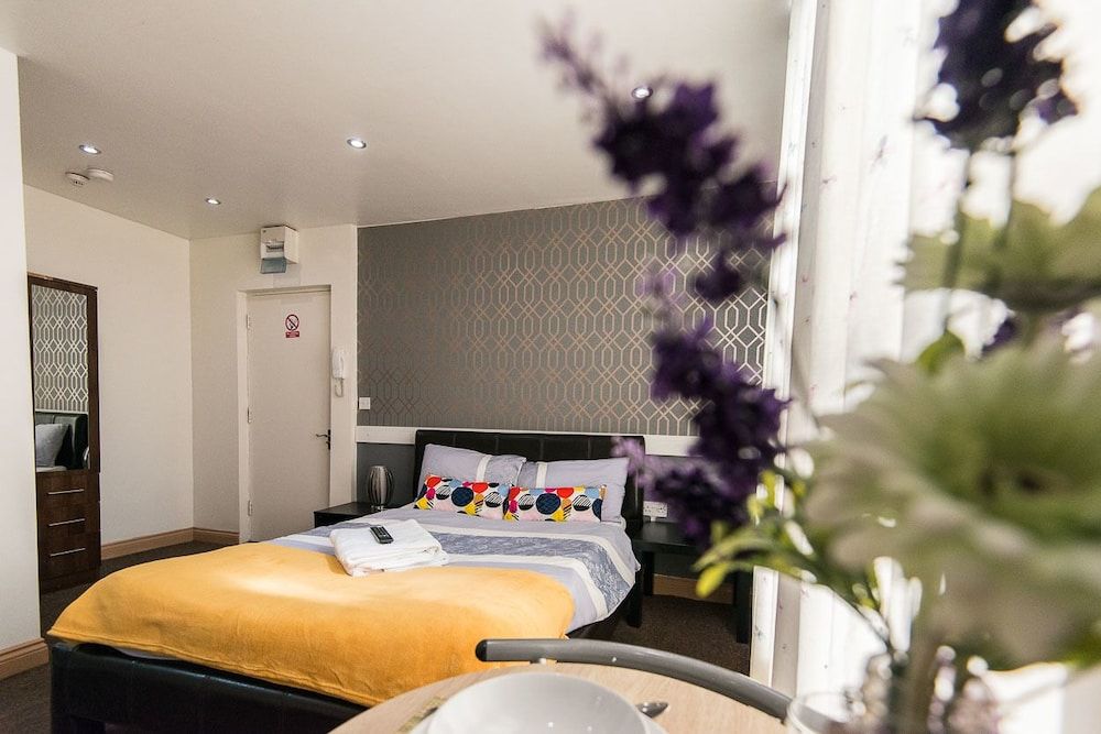 Snooze Apartments Flat 51 1