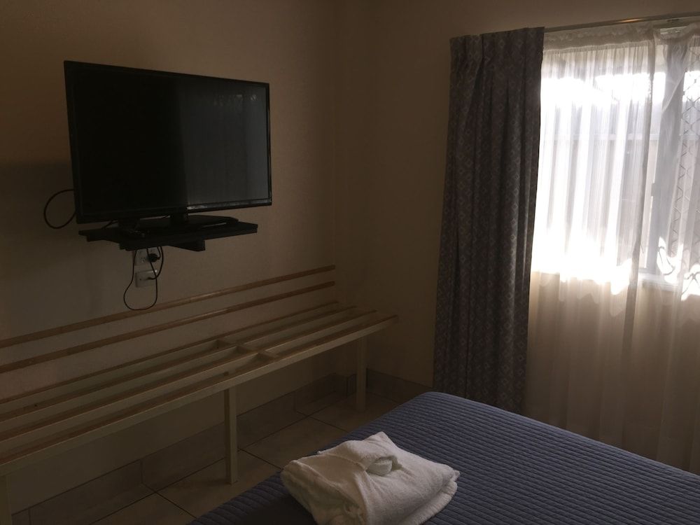 Westside Tavern and Motel 3