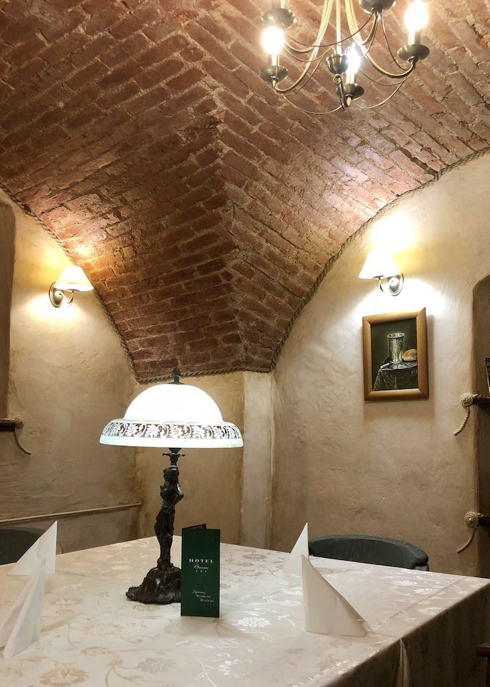 Hotel Baron Karczma Grodzka 2